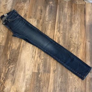 AG Super Skinny Legging